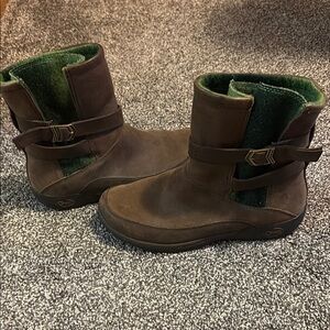Chaco Dark Brown Boots with Forest Green Interior